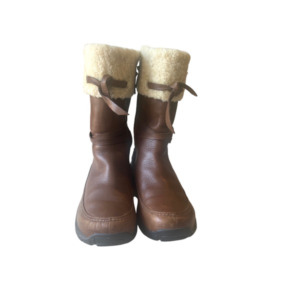 UGG‎ Australia Leather Shearling Waterproof Winter Boots Women's Size 9 - Picture 1 of 8